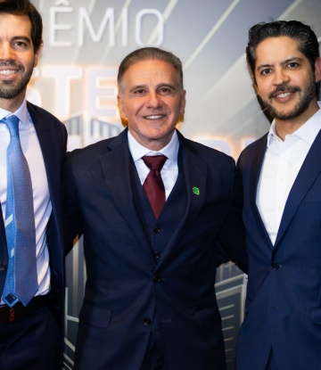 /media/5134/conversions/w.694/h.380/q.95/fit.crop/fm.pjpg/master-imobiliario-15-753-thumb.jpg